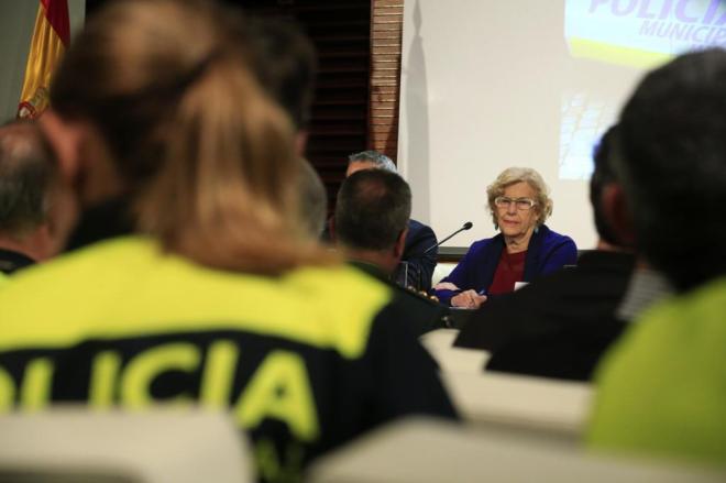 Carmena cribará a la Policía Municipal en función su ideología
