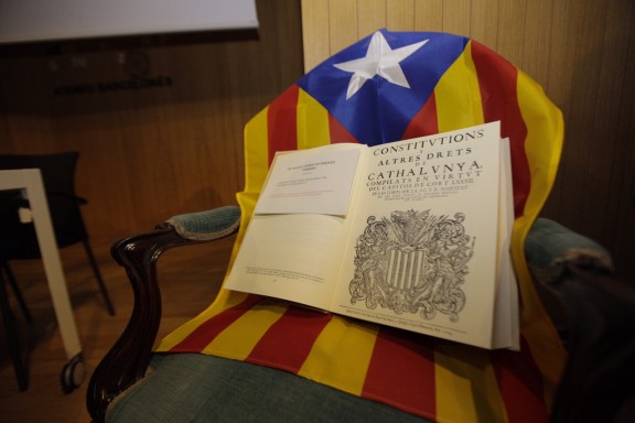 La ‘Constitución’ catalana permitirá dar la nacionalidad a los valencianos