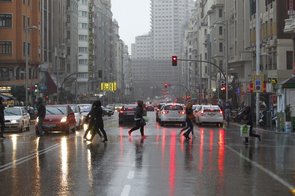 La lluvia limpia Madrid de contaminación