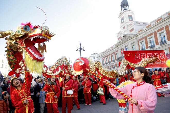 Los chinos celebran en Madrid su «Año Nuevo» por todo lo alto