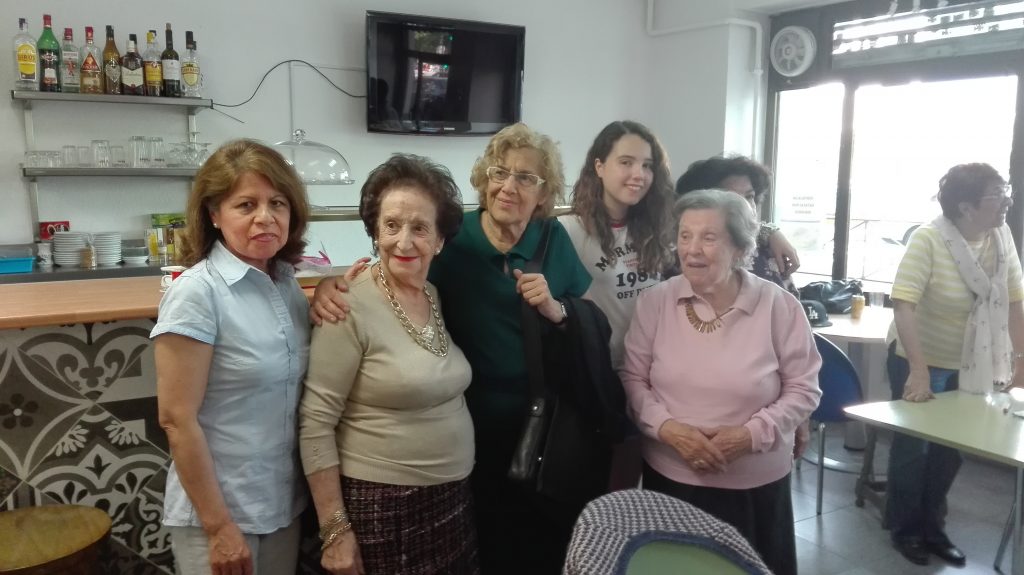 Carmena invierte dinero en los más mayores de Madrid 